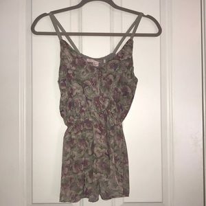 Floral tank
